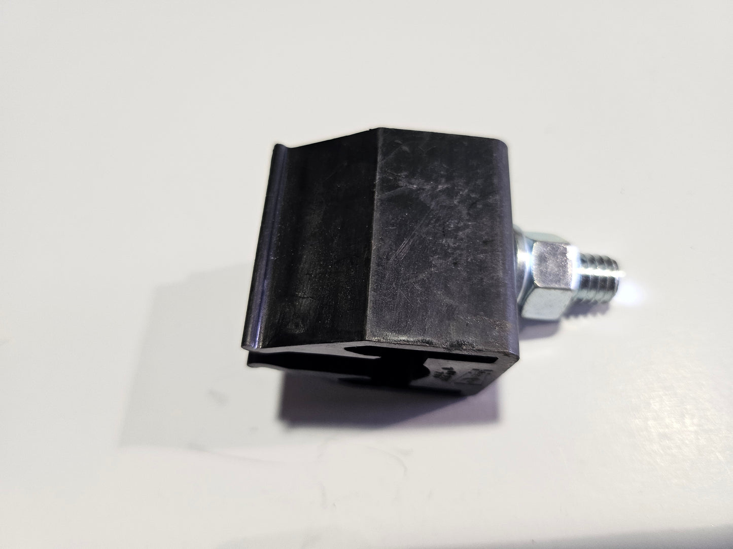 Duct-O-Wire FE-908-2PF Nylon Hanger